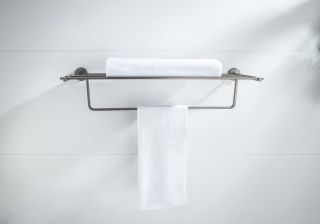 Полка для полотенец Aquatek Бетта AQ4615BGM оружейная сталь